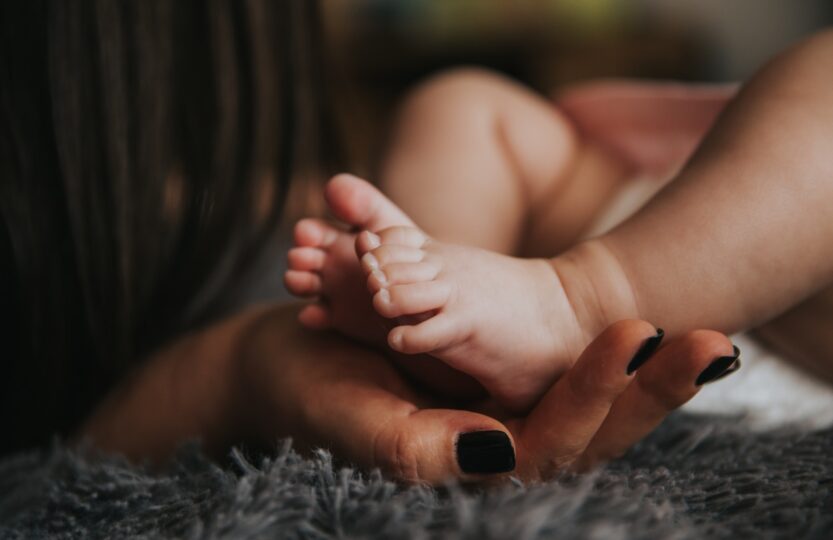 Comment surmonter l’angoisse de la première séparation avec bébé ?
